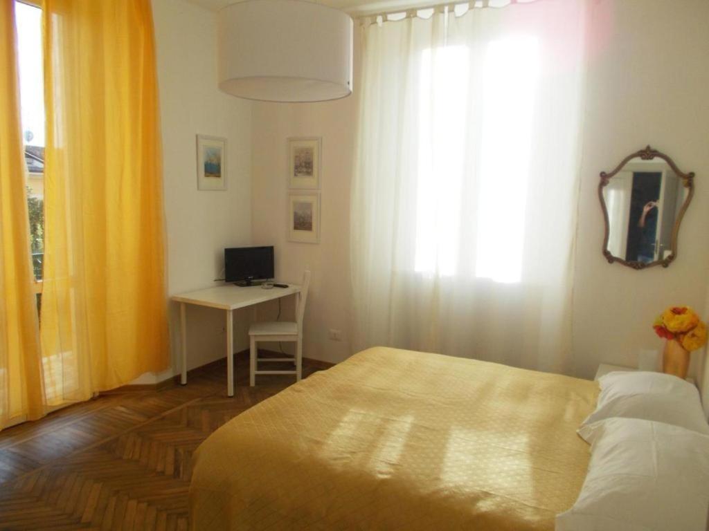 B&B Rossana Carrara Eksteriør billede