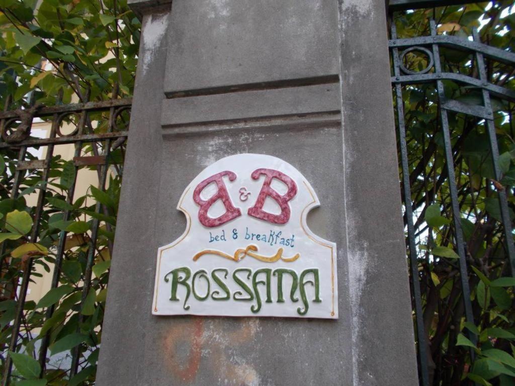 B&B Rossana Carrara Eksteriør billede